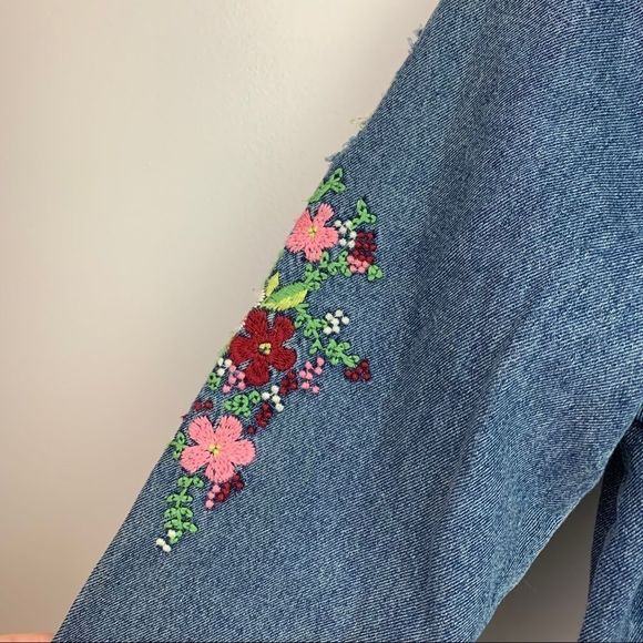 Embroidered Distressed Jeans Jacket - Picture 6 of 8